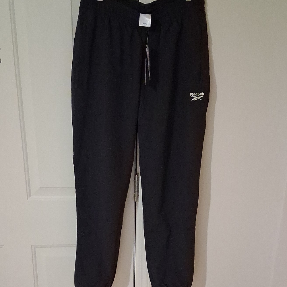 Reebok Men's Charcoal Joggers